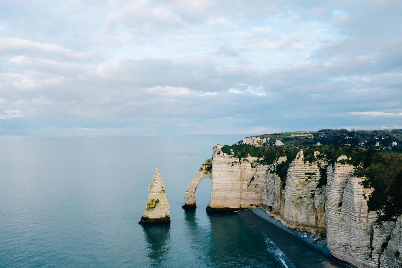 Les falaises d'Étretat, en Normandie